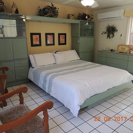 Casa Larrea Inn Palm Desert Ngoại thất bức ảnh